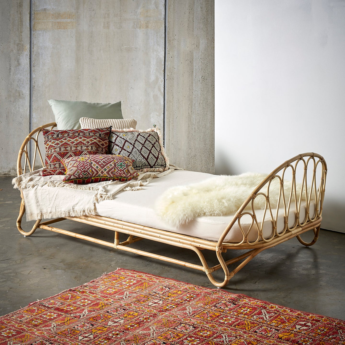 dylan daybed