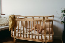 Load image into Gallery viewer, rui cot + toddler bed